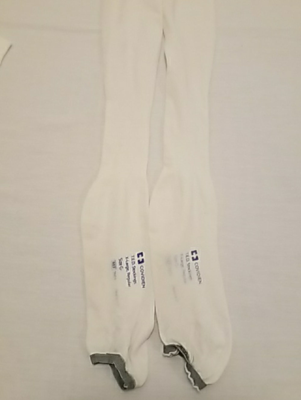 CONVERSE White Athletic Crew Socks - Men's Performance Pair